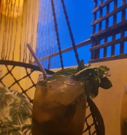 Stefaris 'sioukris Court' * Larnaca