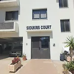 Lejlighed Stefaris 'sioukris Court' *