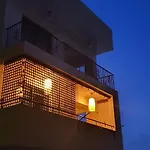 Stefaris 'sioukris Court' * Larnaca